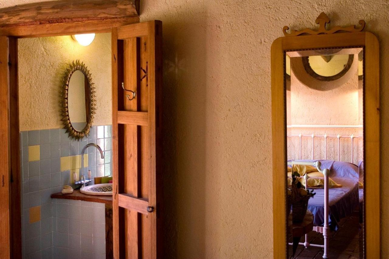 Molino Rio Alajar Pension Buitenkant foto