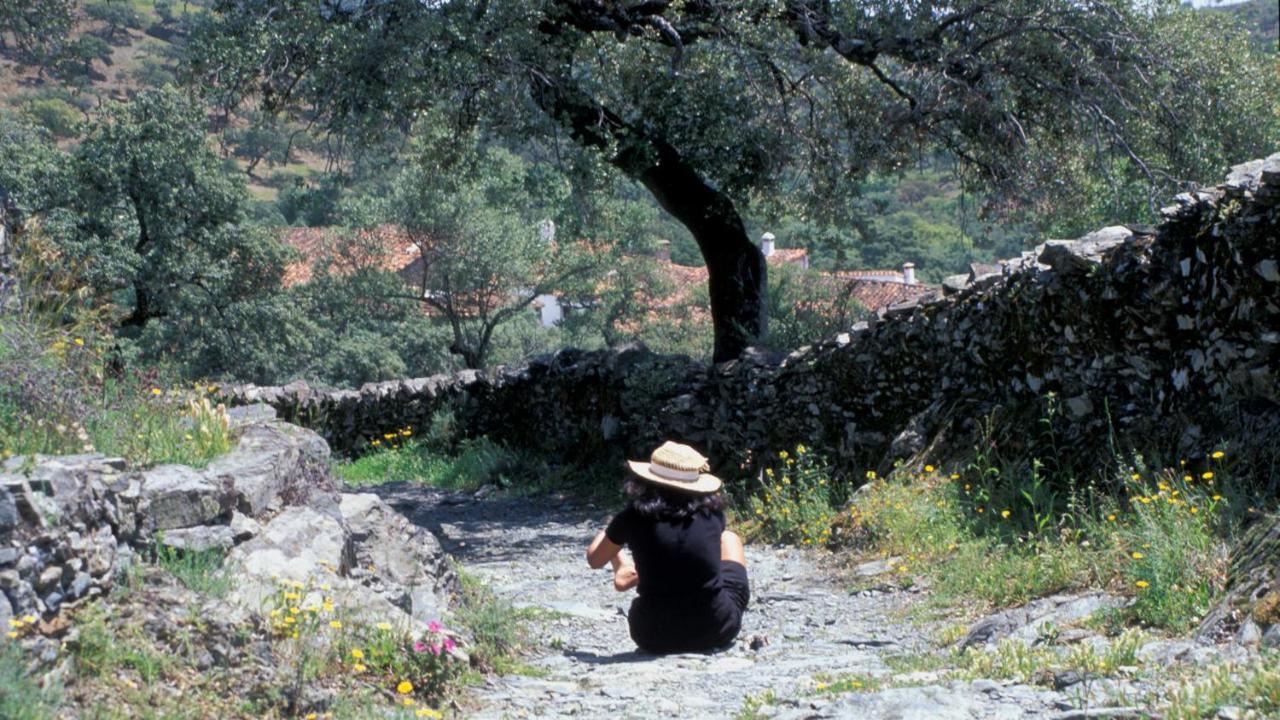 Molino Rio Alajar Pension Buitenkant foto
