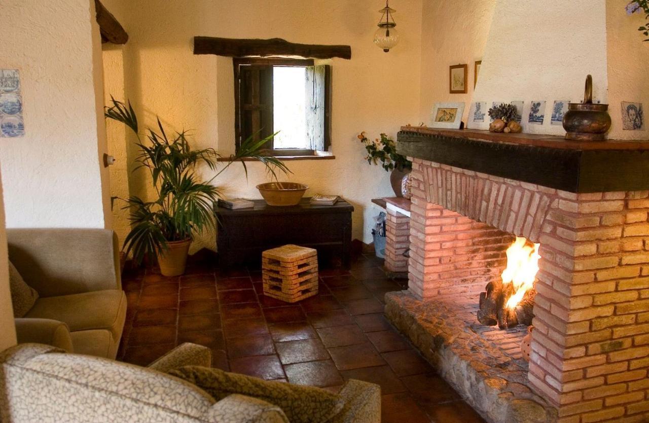 Molino Rio Alajar Pension Buitenkant foto